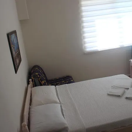 فندق مبيت وإفطار سيرين بينسيون فتحية
