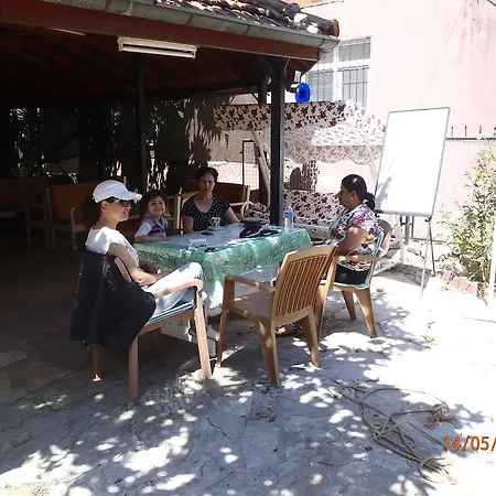 Sirin לינה וארוחת בוקר