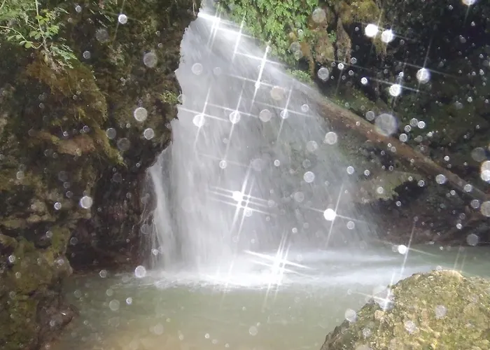 Sirin Nocleg ze śniadaniem 2*